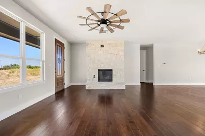 5777 County Road 236 Road, Liberty Hill, TX 78642 - Photo 4