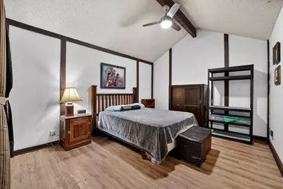 5227 Meadow Creek Drive, Austin, TX 78745 - Photo 16