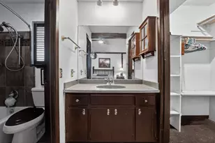5227 Meadow Creek Dr, Austin, TX 78745 - Photo 22