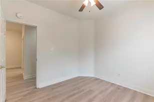 2100 San Gabriel St, Austin, TX 78705 - Photo 14