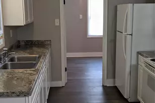 204 3rd St, San Marcos, TX 78666 - Photo 6