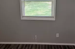 204 3rd St, San Marcos, TX 78666 - Photo 8