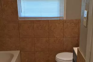 204 3rd St, San Marcos, TX 78666 - Photo 14