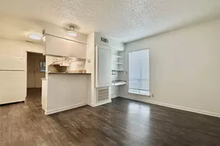 2808 Whitis Ave, Austin, TX 78705 - Photo 2