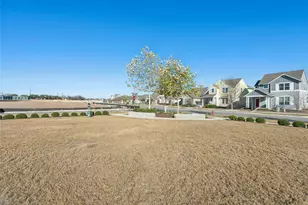 212 Catalina Dr, Kyle, TX 78640 - Photo 4