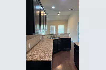 1810 Hidden Springs Path, Round Rock, TX 78665 - Photo 2