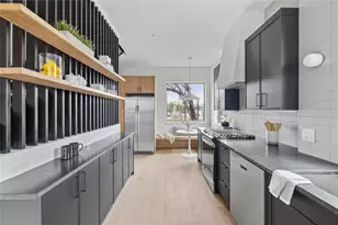 700 Denson Dr, Austin, TX 78752 - Photo 6