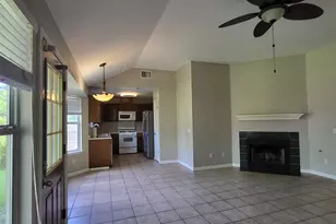 512 Maplecreek Dr, Leander, TX 78641 - Photo 4