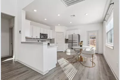 285 Geminiflora Bend, Leander, TX 78641 - Photo 2