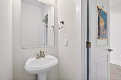 6205 Dumfries Lane, Austin, TX 78744 - Photo 4