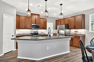 326 Linden St, Bastrop, TX 78602 - Photo 4