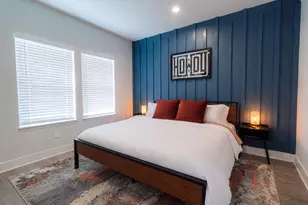 930 S Eagle St, Fredericksburg, TX 78624 - Photo 2