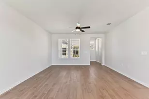 153 Antoinette Wy, San Marcos, TX 78666 - Photo 4