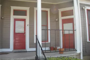 915 W 23rd St, Austin, TX 78705 - Photo 2