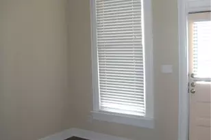 915 W 23rd St, Austin, TX 78705 - Photo 16