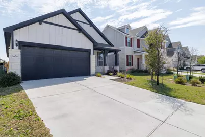 1620 Holly Lake Drive, Leander, TX 78641 - Photo 2