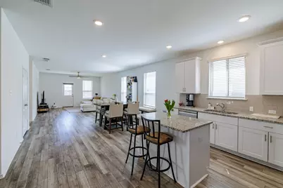 1620 Holly Lake Drive, Leander, TX 78641 - Photo 4