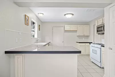 2408 W Messick Loop, Round Rock, TX 78681 - Photo 12
