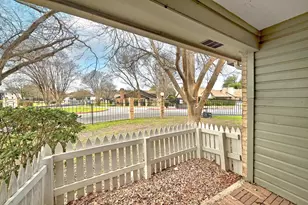 1601 Faro Dr, Austin, TX 78741 - Photo 26