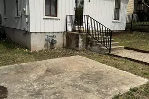 2004 Rosewood Ave, Austin, TX 78702 - Photo 2