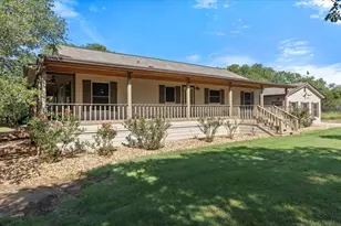 111 Lazy Trail Ct, Liberty Hill, TX 78642 - Photo 4