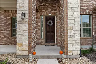 2216 Lookout Knoll Dr, Leander, TX 78641 - Photo 4