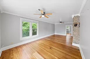 2032 E Cesar Chavez St, Austin, TX 78702 - Photo 6