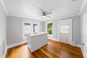 2032 E Cesar Chavez St, Austin, TX 78702 - Photo 4