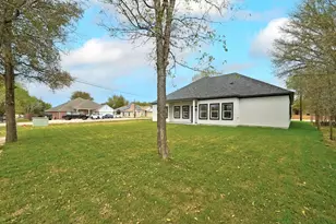 103 Kawainui Ln, Bastrop, TX 78602 - Photo 32