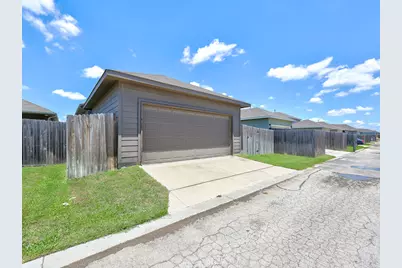 108 Timber Brook Drive, Hutto, TX 78634 - Photo 4