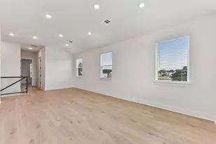 12109 Fennec Wy, Austin, TX 78758 - Photo 14