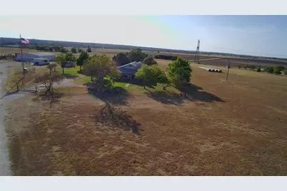 1351 Cr 320, Granger, TX 76530 - Photo 14