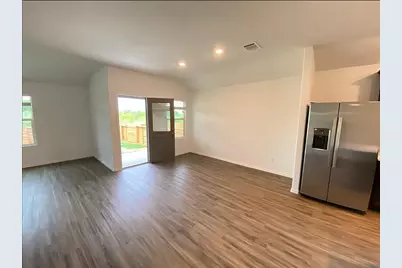 490 Jack Ryan Street, Kyle, TX 78640 - Photo 4