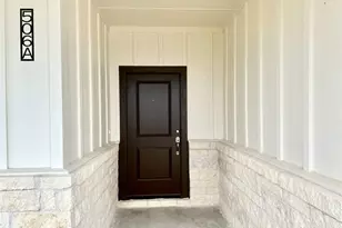 506 War Admiral Dr, Jarrell, TX 76537 - Photo 2