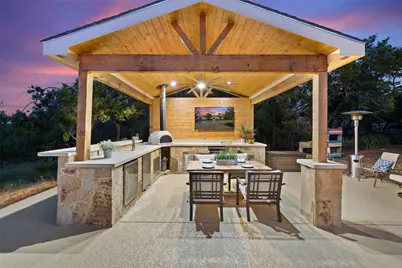 320 Heritage Drive, Austin, TX 78737 - Photo 8