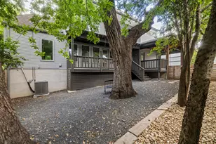 1302 S 5th St, Austin, TX 78704 - Photo 28