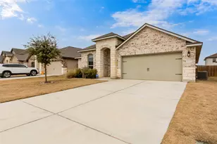 227 Reagor Dr, Taylor, TX 76574 - Photo 2