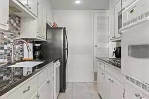 2712 Thrushwood Dr, Austin, TX 78757 - Photo 2