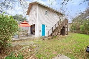 1406 Summit St, Austin, TX 78741 - Photo 26