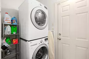 1406 Summit St, Austin, TX 78741 - Photo 18