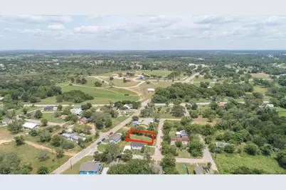 112 Field Street, Luling, TX 78648 - Photo 12