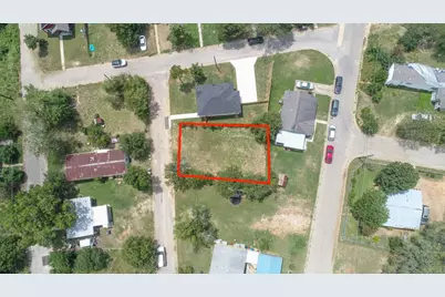 112 Field Street, Luling, TX 78648 - Photo 2