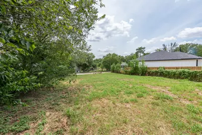 112 Field Street, Luling, TX 78648 - Photo 14