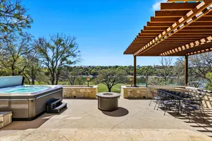 25207 Lakeview Dr, Spicewood, TX 78669 - Photo 4