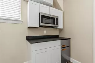 25207 Lakeview Dr, Spicewood, TX 78669 - Photo 24