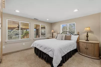 25207 Lake View Drive, Spicewood, TX 78669 - Photo 18