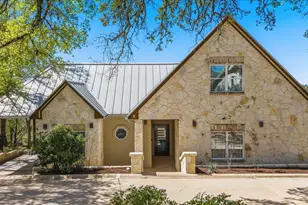 25207 Lakeview Dr, Spicewood, TX 78669 - Photo 10