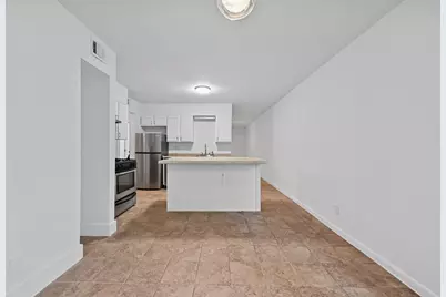 2303 E Side Drive #102, Austin, TX 78704 - Photo 4