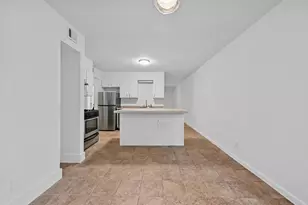 2303 East Side Dr, Austin, TX 78704 - Photo 4