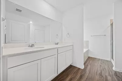 9200 Daisy Cutter Crossing, Georgetown, TX 78626 - Photo 16